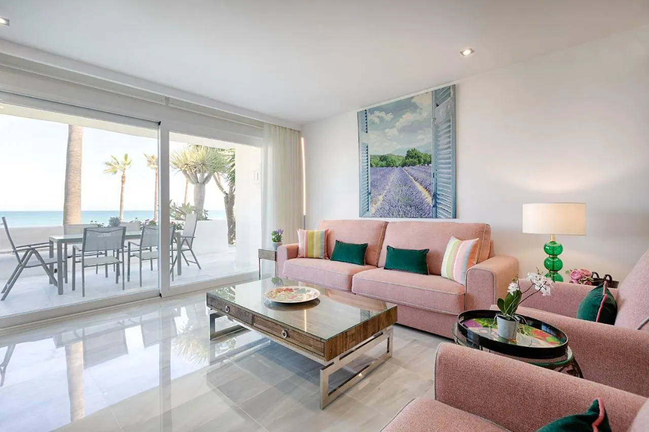 Hanami Alcazaba Beach Front Sea View Apartment Estepona Spain